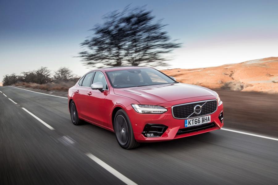  Volvo S90 D5 R-Design 2017 года  (UK) (фото 8 из 30)